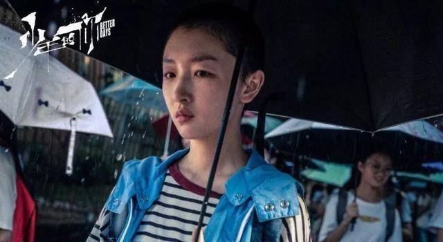 原创原创28岁周冬雨成为最年轻的双料影后比起易烊千玺她赢在了哪里