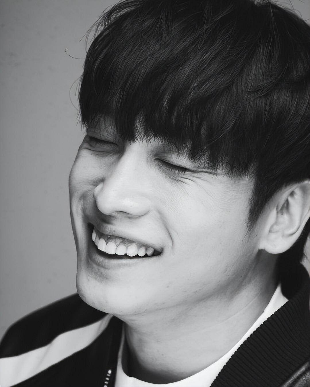 原创韩国知名男星从兼职装卸工到中餐厅老板他克服了生活的艰辛