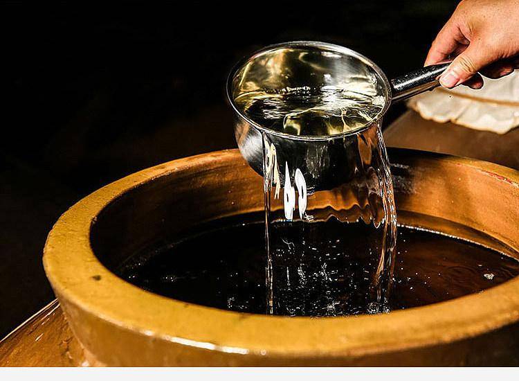 喝酱香型白酒的好处快来涨知识吧