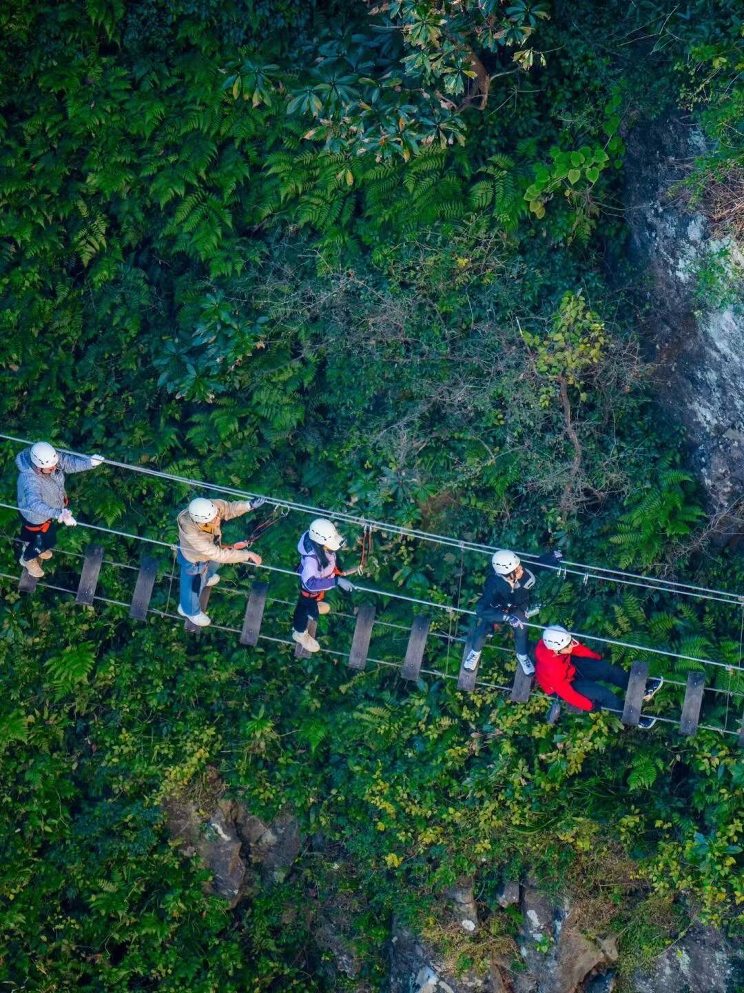 来宁波攀岩吧!生命力满到要溢出来_拉达_全程_线路