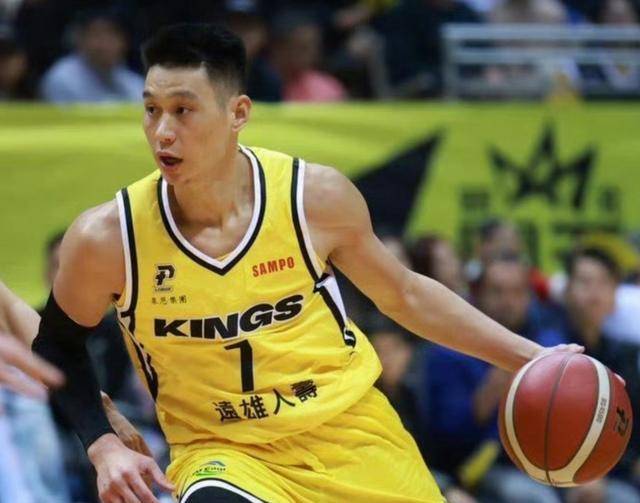 林书豪的篮球旅程脱颖而出坚韧奋斗与不懈追求