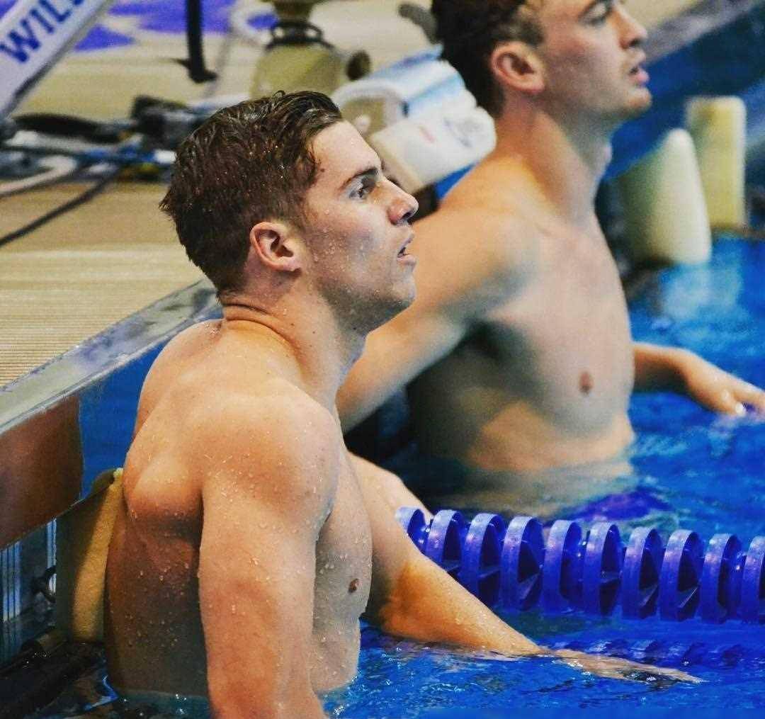 原创帅气游泳运动员勇敢出柜展现真实社会责任