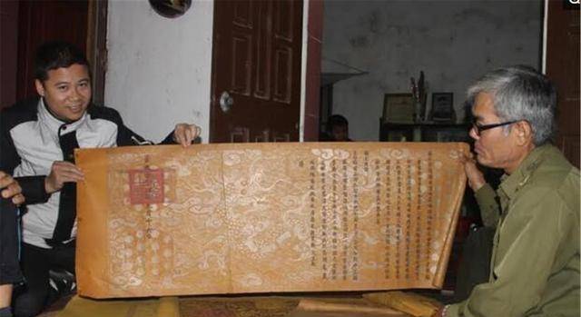 原创越南古墓挖出一道圣旨上面全是汉字越南专家紧急向中国求助