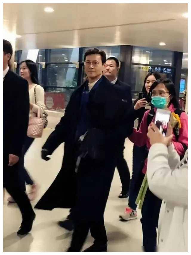 “九亿少女梦碎”的林更新，让我看到内娱男星陨落的三个隐形规则-林更新明星