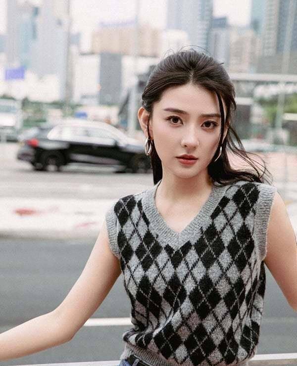 原创10位94年生女星资源差好多花间令鞠婧祎郑合惠子同龄不同命白鹿