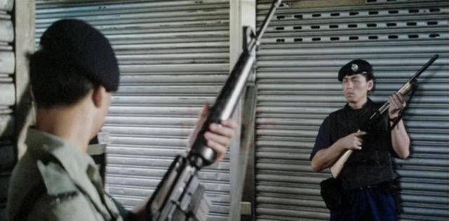 他是香港新一代贼王,被政府悬赏200万缉拿,粤港澳联手都没抓住_季炳雄