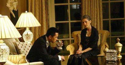 他娶大38岁美国老太,妻子去世继承70亿遗产,回国后每天捐出7万_李春平