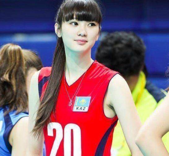 中国女排实力悍将,退役后远嫁美国生一女,与刘翔传出过绯闻_马蕴雯