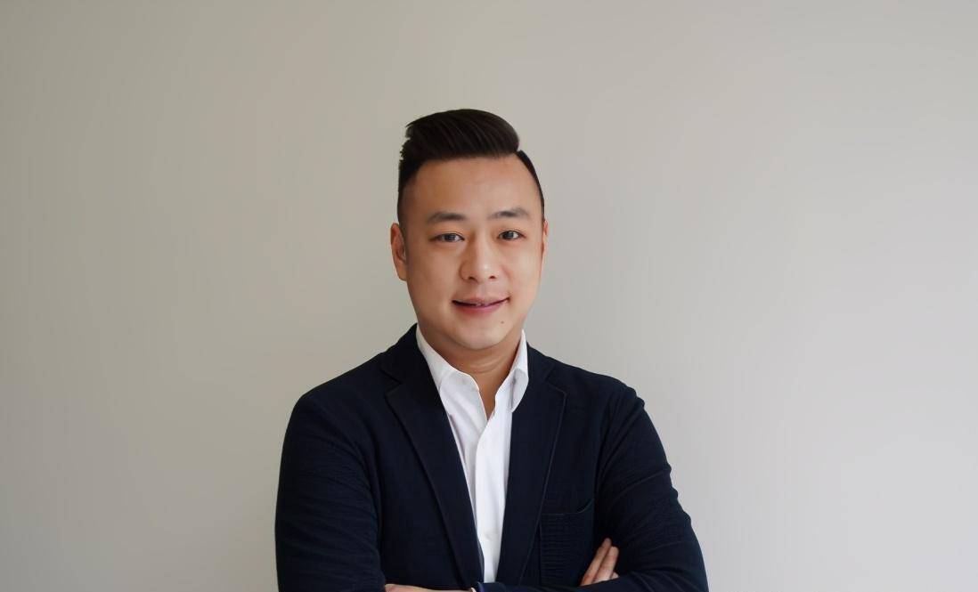 原创外来媳妇本地郎康祈祖同事阿奇在剧外有两段情人生赢家