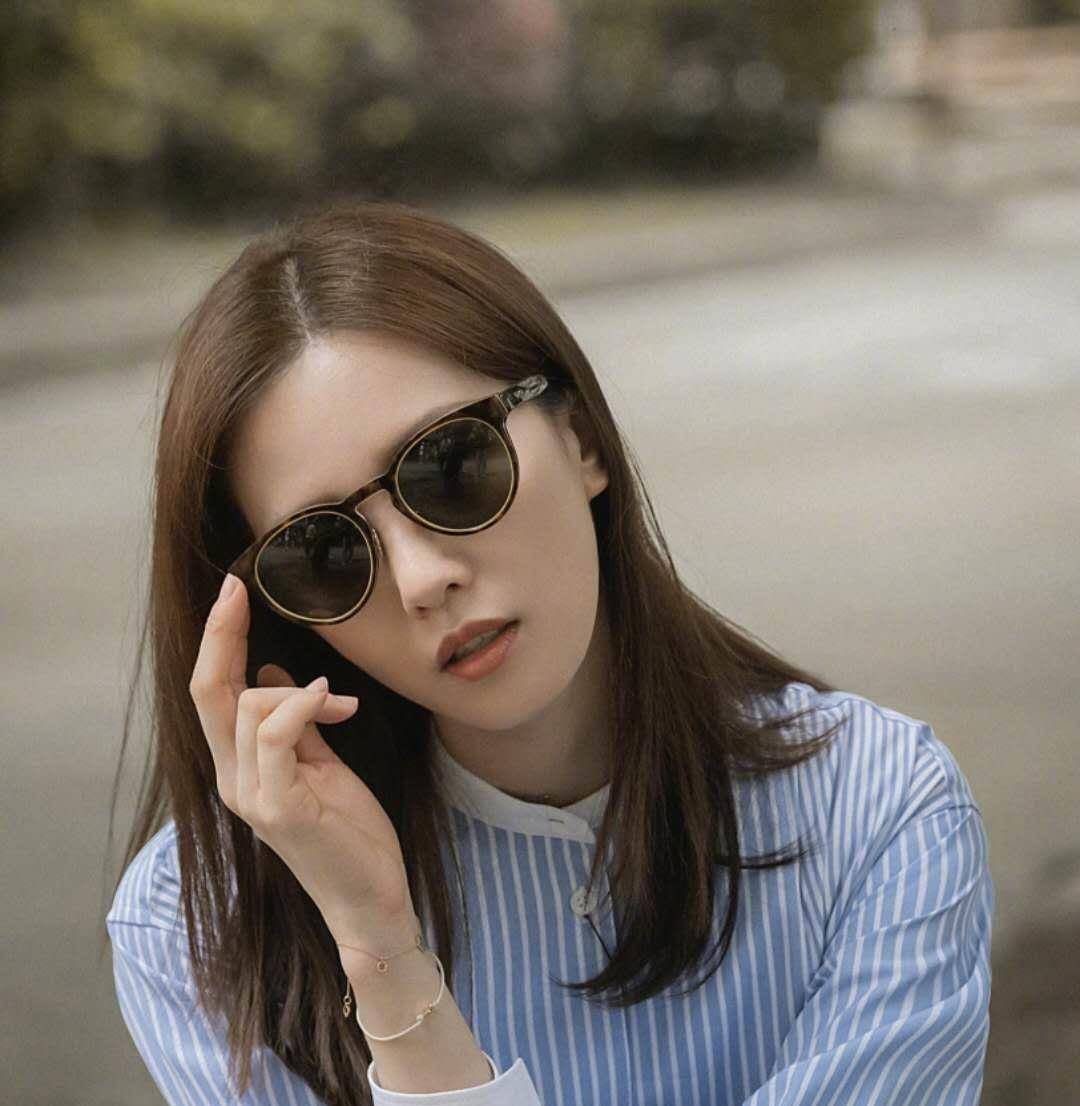 原创刘诗诗自爆恐惧镜头采访时的小动作暴露弱点难怪从来不参加综艺