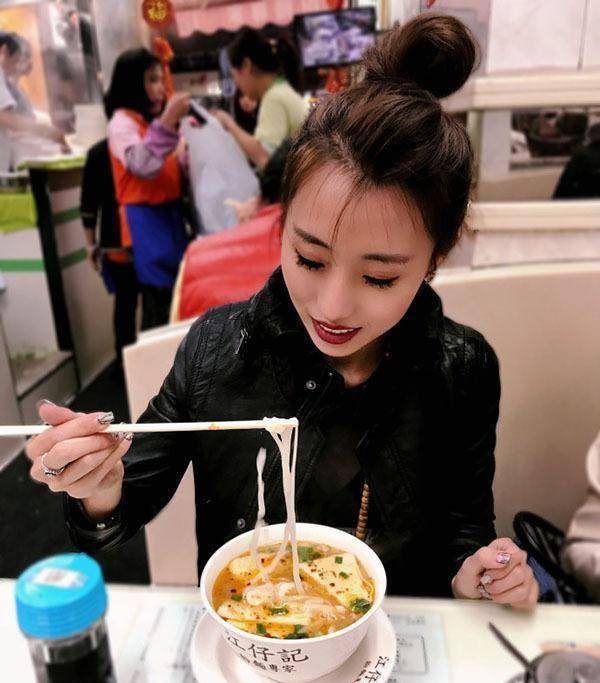 原创7张图片7句话张丹峰与毕滢就是这样的关系