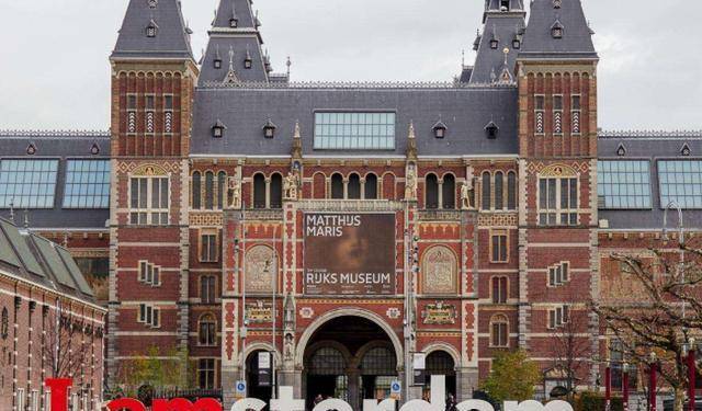 原创美国送给荷兰的月岩石被证实是假货荷兰人这国际玩笑开大了