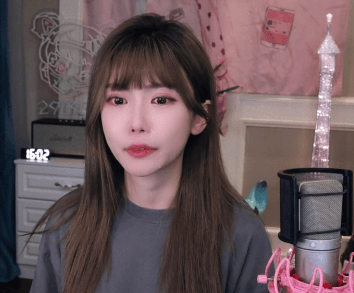 原创是我不够漂亮不够美么周淑怡转型旅游博主失败半年粉丝不到2000