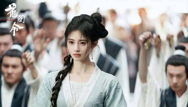 《花间令》鞠婧祎&郑合惠子同龄不同命,白鹿幸运