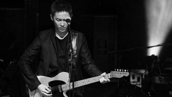 被断言唱片公司不会要,却成为李健的心头爱_梁博_音乐_互动