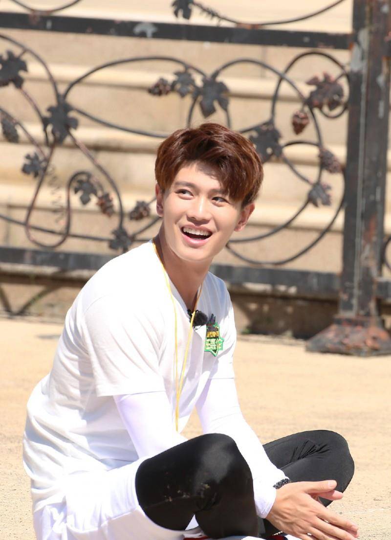 原创原名任国超大器晚成的任嘉伦不是科班演员出身