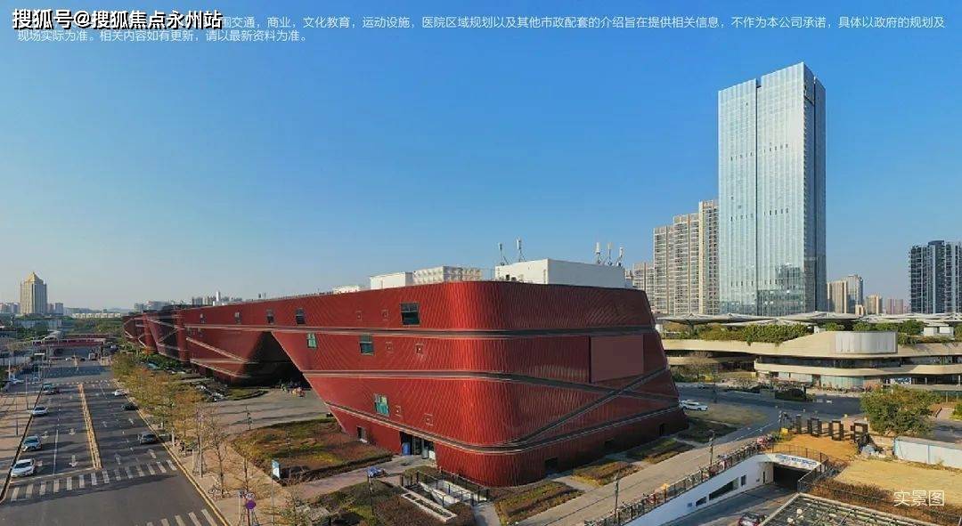 项目周边还汇聚回龙埔公园,龙城公园等多个城市公园,红立方三馆一城