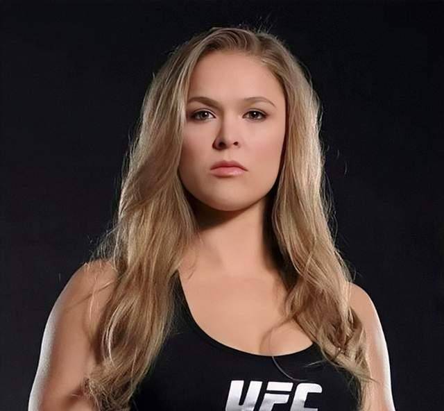 原创九零后姑娘用拳头闯天涯敢拼敢斗输过赢过没有放弃过