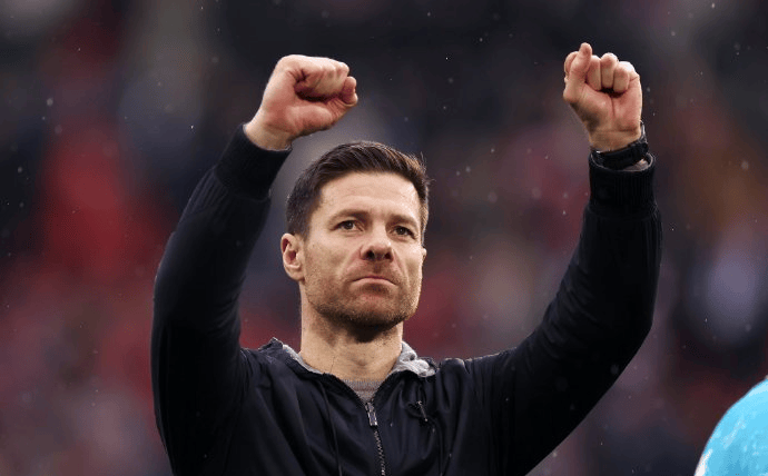 原创确定不走了权威媒体证实德甲豪门主帅留任一年