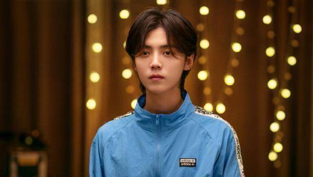 《上海堡垒》开始,鹿晗彻底走下了顶级流量的神坛,流量演员没有好作品