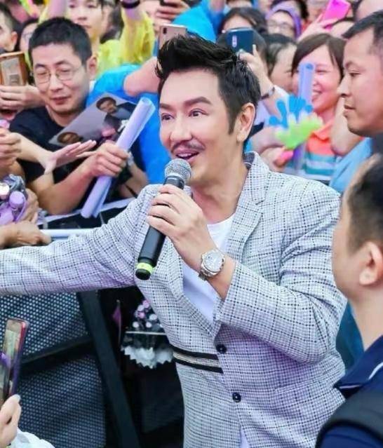 原创歪嘴青蛙脸削骨僵硬浮肿这7位动脸的男星不害怕吗