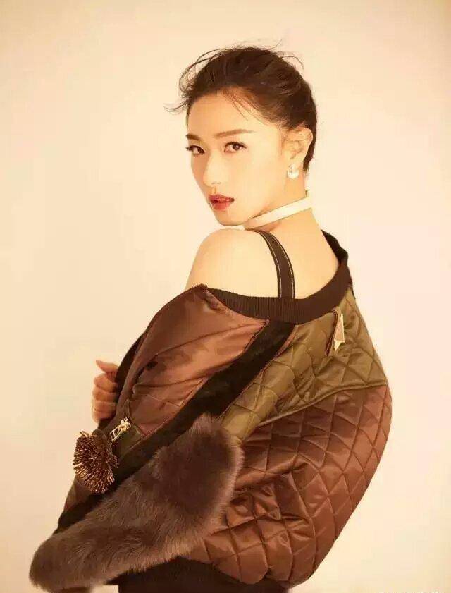 被誉为第二个"石原里美",金莎,张雨绮自愧不如,诠释高级时尚_万茜_女