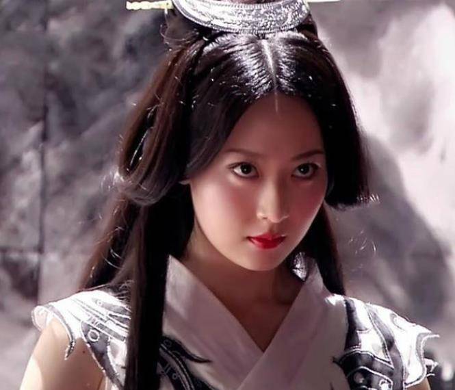 原创神话易小川三任女友同台张萌晒与白冰金莎合影喊话在线呼叫胡歌