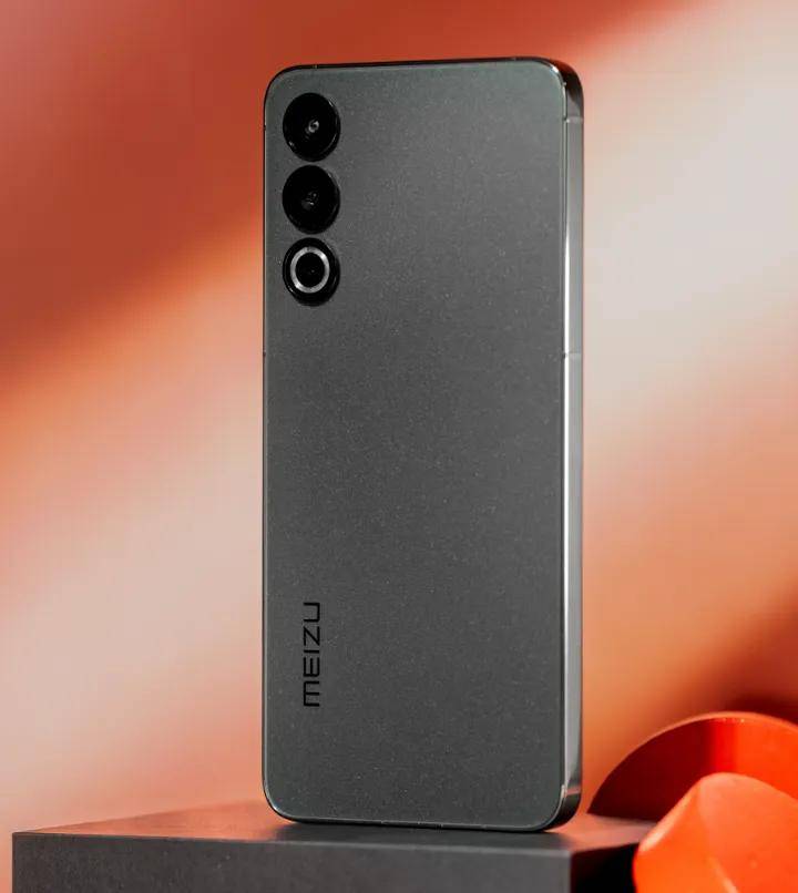 销量一秒破亿,最美直屏旗舰,骁龙8gen 3 12g 512,现跌至2755起,可以冲