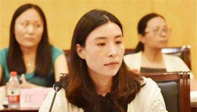 根据媒体报道,阿里集团从陈小英和陈德军兄妹二人手中收购合计约46%的