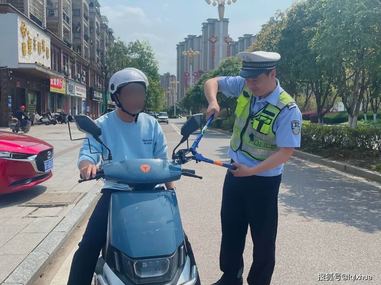 会对电动车进行改装或者加装,这不仅属于违法行为,而且存在着极大的