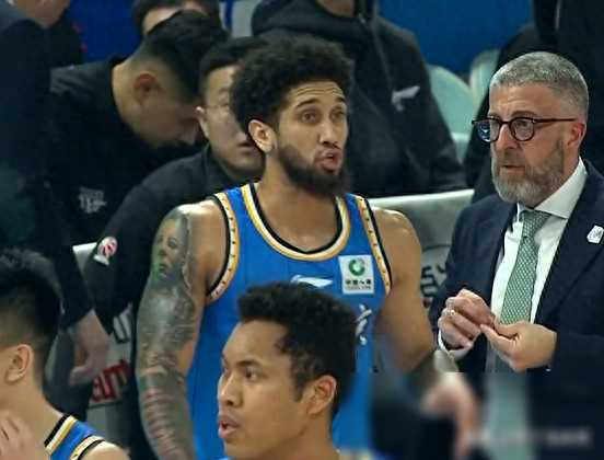 比赛_周琦_威姆斯