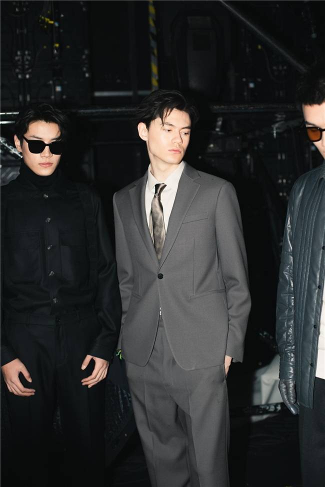 创世trandsaw24collection致敬分寸