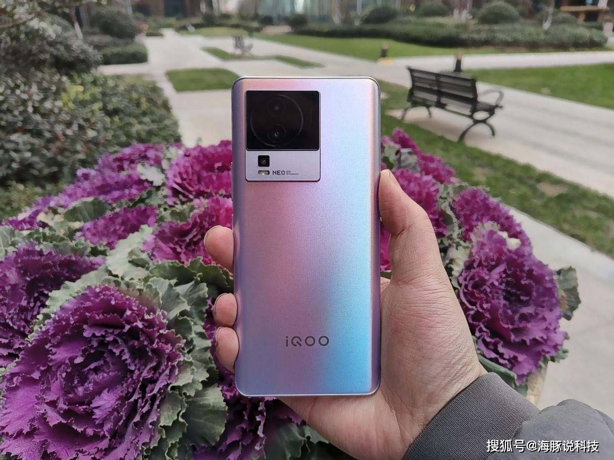 降至1399元,天玑8200 120w闪充120hz直屏,太香了!_手机_vivo_neo