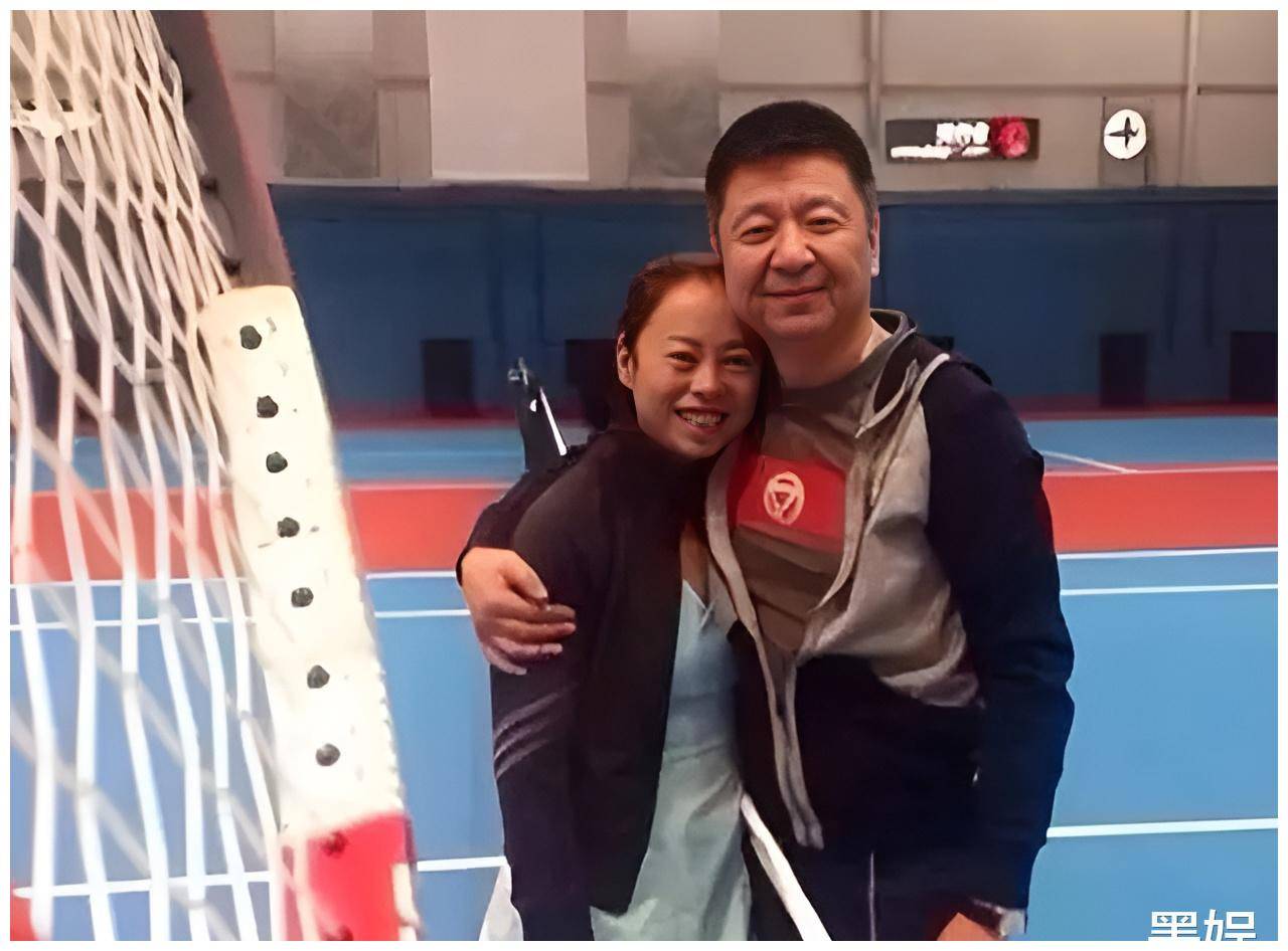 断情绝爱的乐坛丑女黄绮珊怎么越来越美了