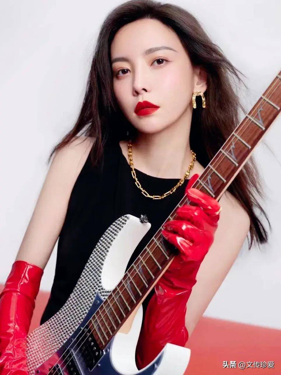 原创拽姐于文文女人骄傲的两种资本她一样都不缺