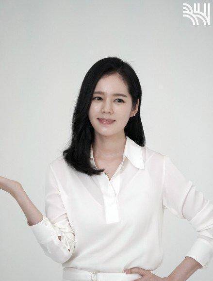 原创原创38岁调皮女神韩佳人现疲态没有不老容颜只有被延缓的衰老