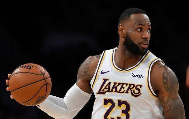 nba名宿批评湖人最大包袱詹姆斯受骗拉塞尔成焦点