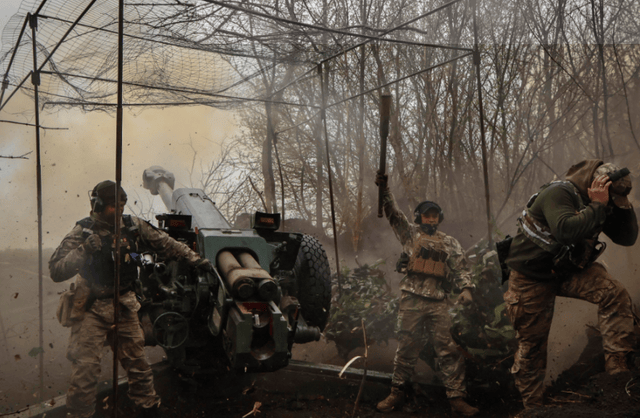 原创冲突按下加速键俄军数架战机低空猛射乌军阵地岌岌可危