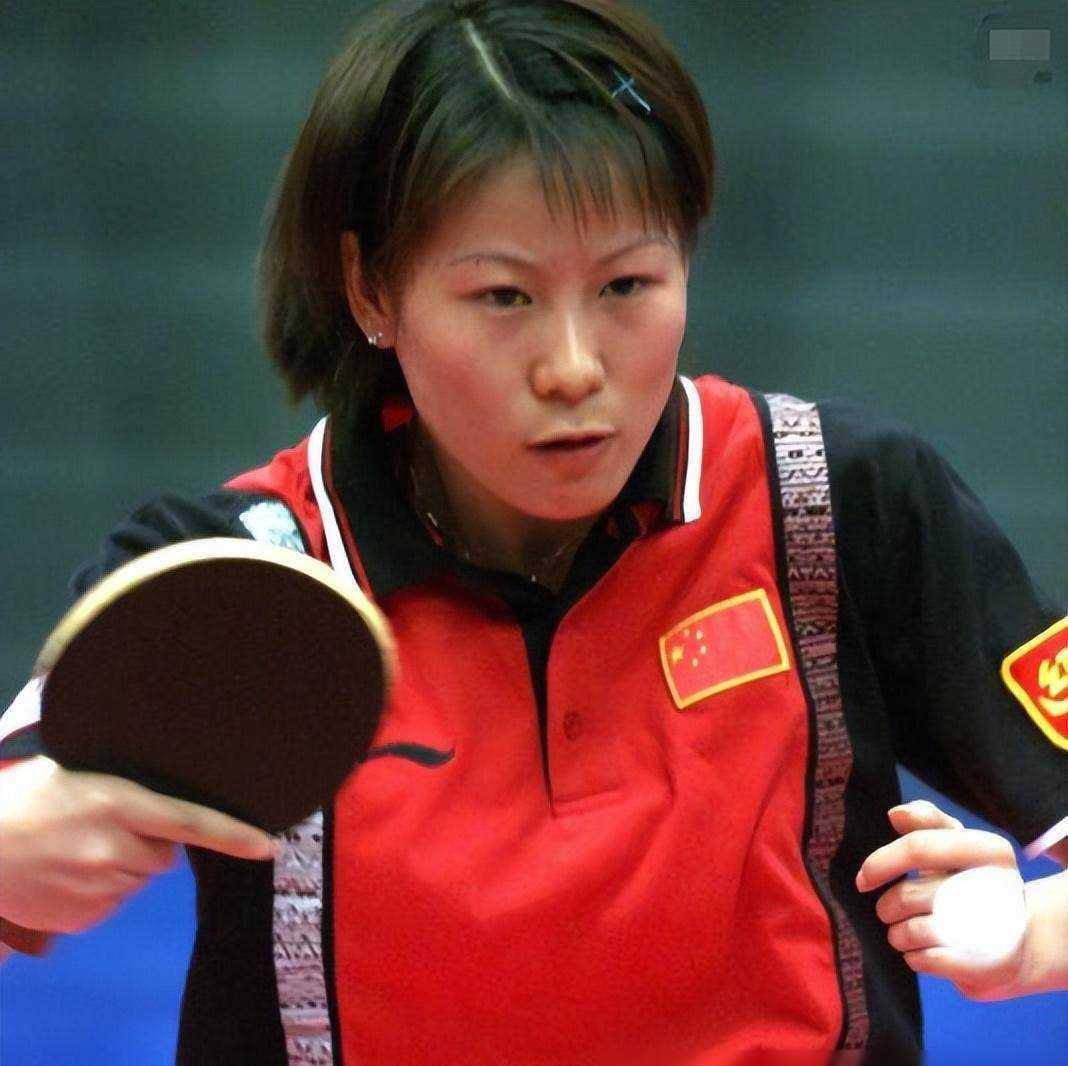 乒坛名将邬娜比她小5岁的男子是国脚儿子是网球名将