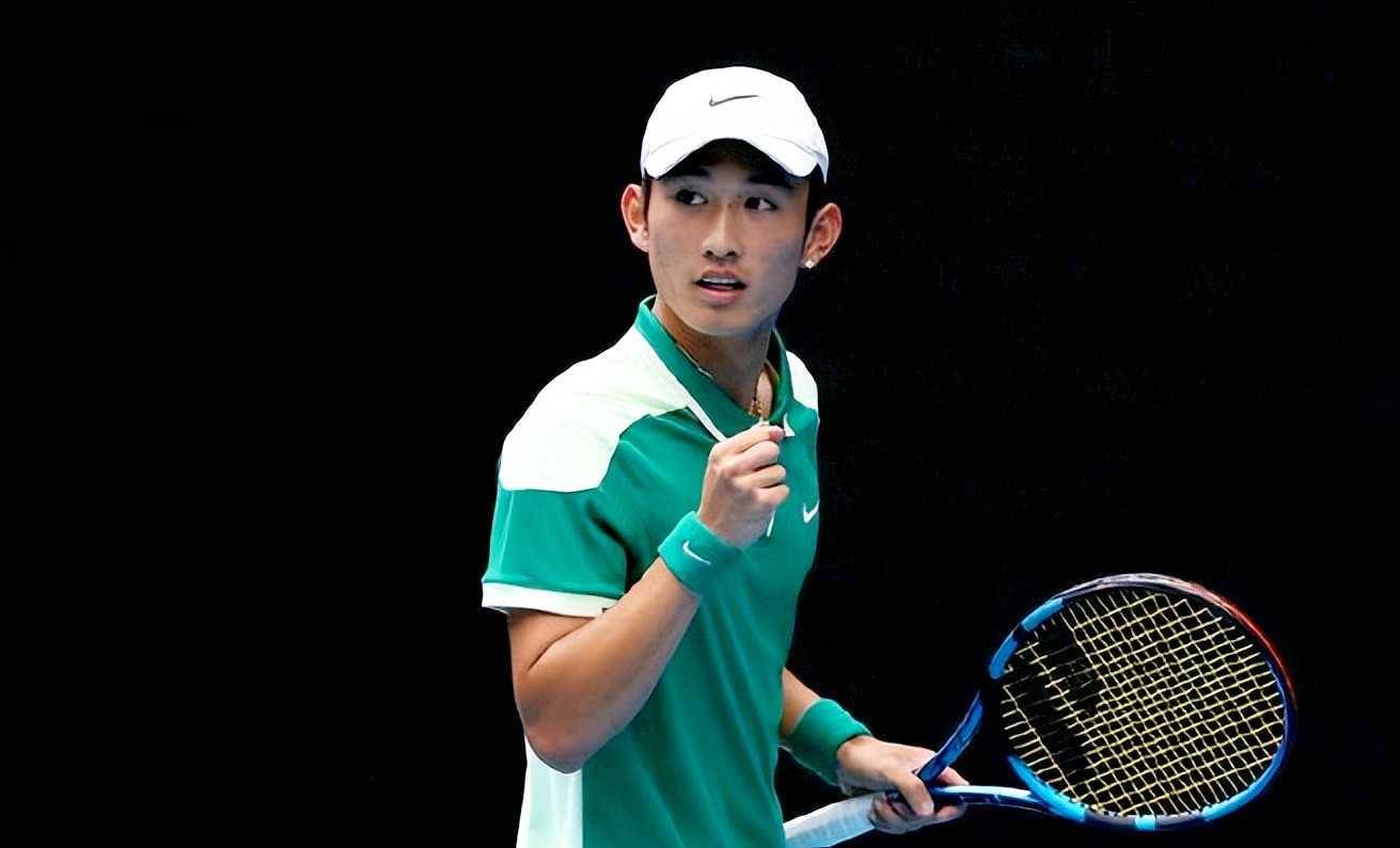 乒坛名将邬娜比她小5岁的男子是国脚儿子是网球名将