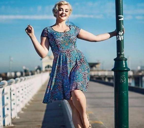 原创180斤大码模特,健身塑造丰腴曲线,展现女性独特魅力_身材_因为