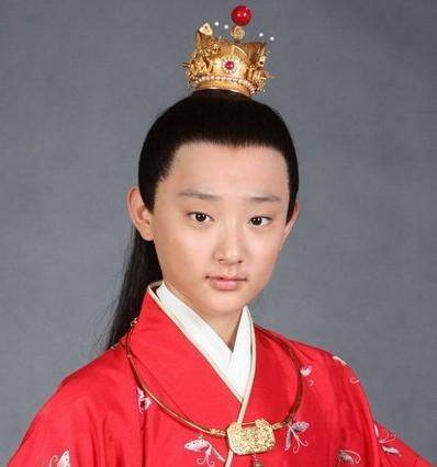 原创于小彤两段姐弟恋一个差10岁一个差5岁可怎么就都分手了