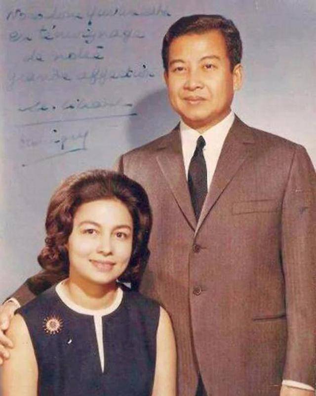 原创诗丽吉王后和莫尼列王后哪个更漂亮看看相片再说吧