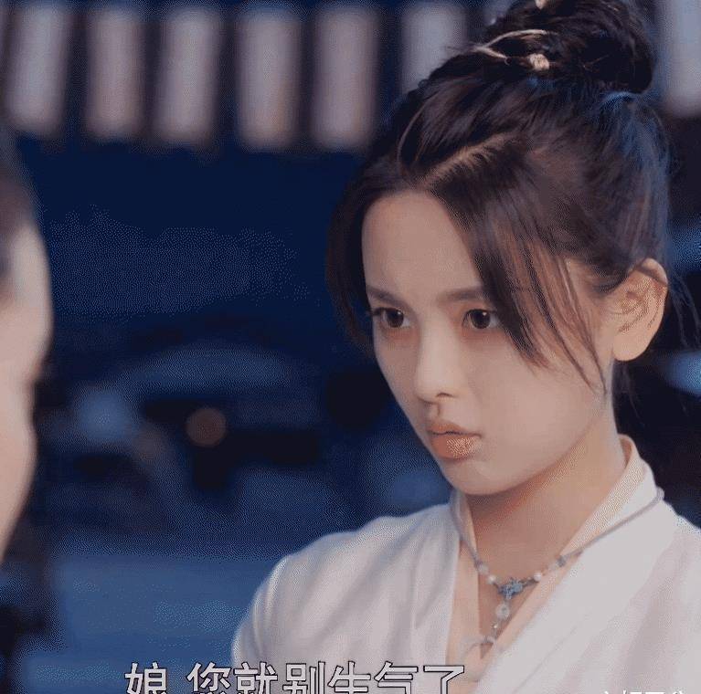 原创且听凤鸣开播即火杨超越演技却引争议粉丝评价很客观