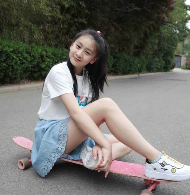 原创田亮女儿才是整容式长大意外撞脸关晓彤12岁身材不输妈