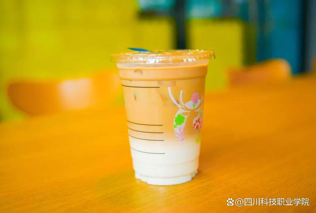 瑞幸火锅麻辣烫奶茶让你一秒爱上四川科技职业学院的味道