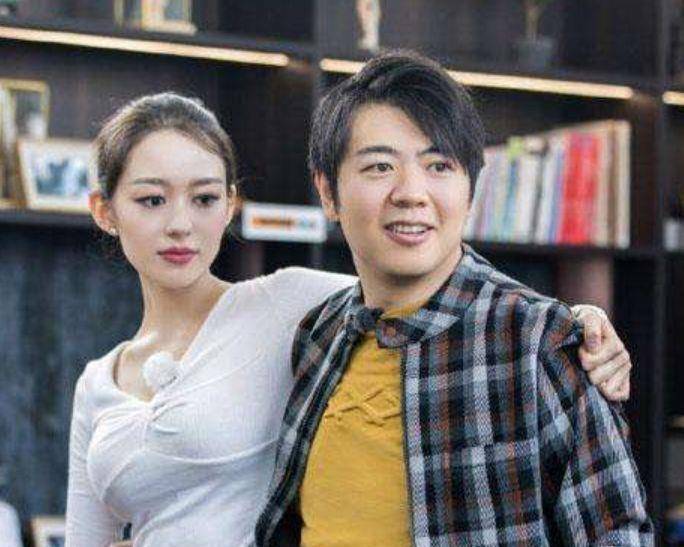吉娜二十年共用一张脸本来不信但看到各个时期的照片后郎朗眼光真毒