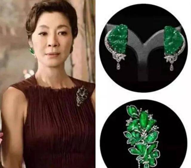 原创60岁杨紫琼顶级名媛工作超拼穿高定戴rm和富豪男友恩爱无比