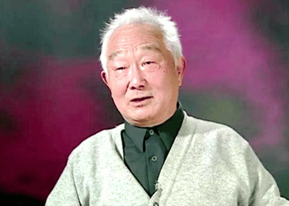 侯妾(马骥饰)侯登科的妾侍,主意很多,曾劝说过侯登科为将来留条后路.