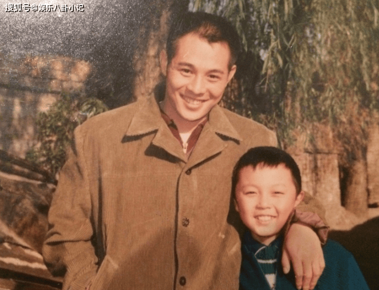 原创9岁被王晶捧红本是李连杰接班人却因周润发一句话退圈